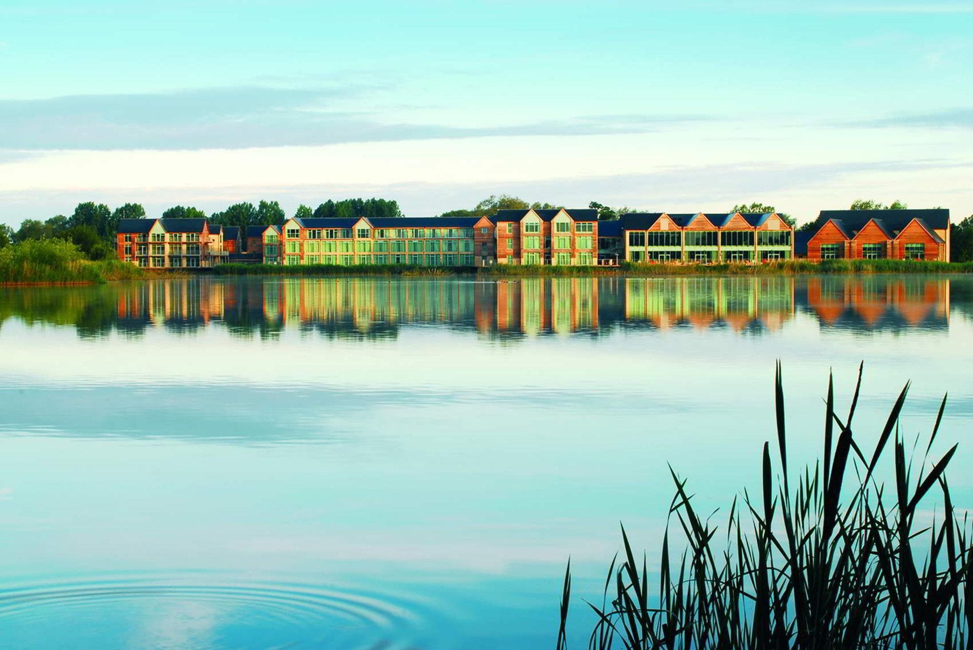 De Vere Cotswold Water Park Apartments Cirencester Exterior foto
